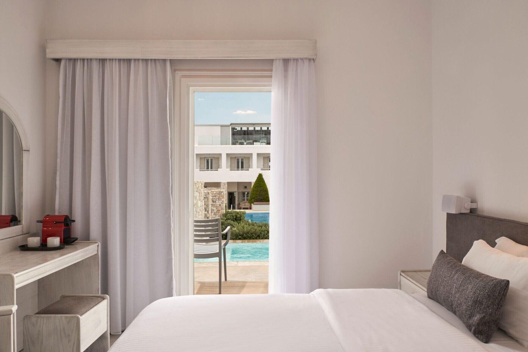 Room, Double or Twin Bed, Plunge Pool
