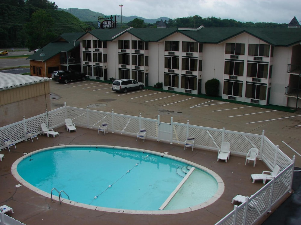 Green Valley Motel 5/53