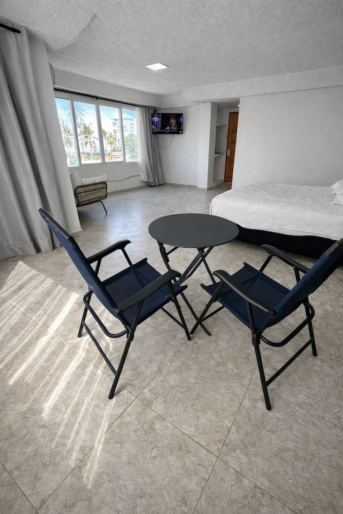 Hotel Lord Pierre 42/60