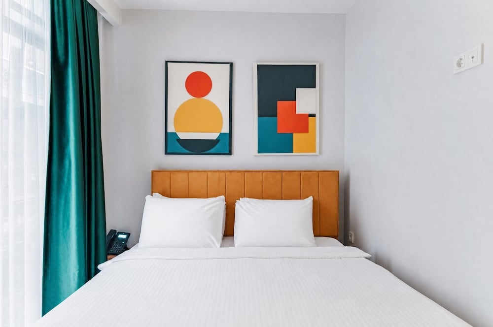 Bird Nest Suites 21/47