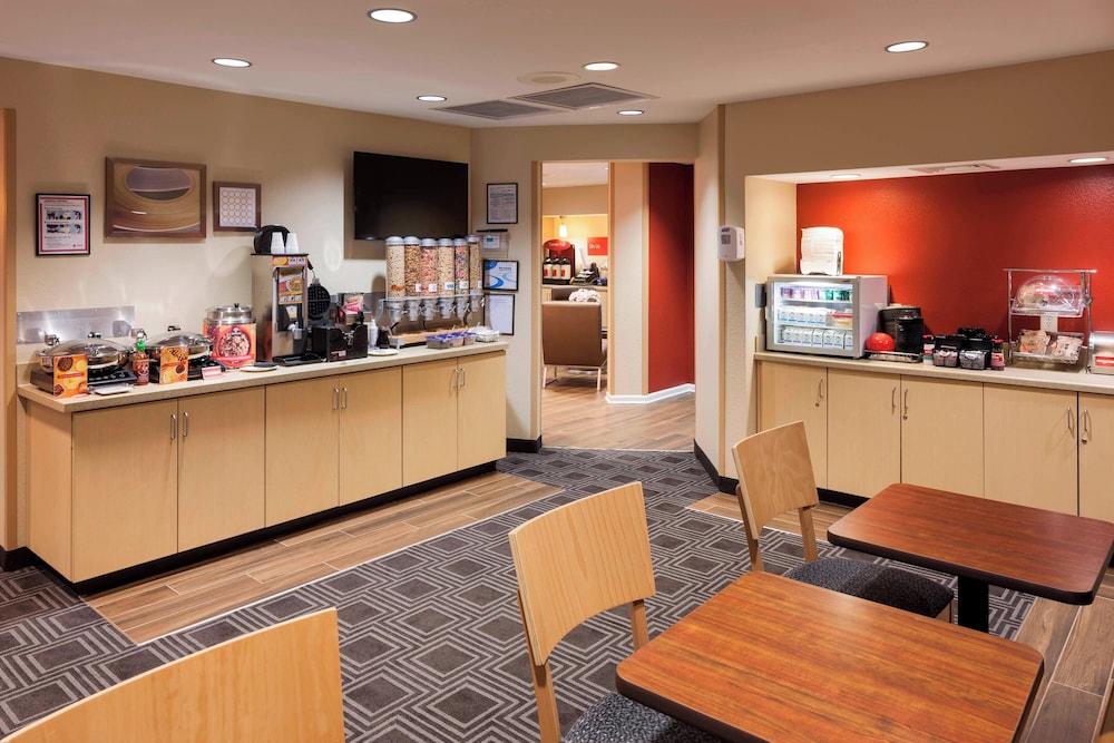 TownePlace Suites by Marriott Columbus NE 37/50