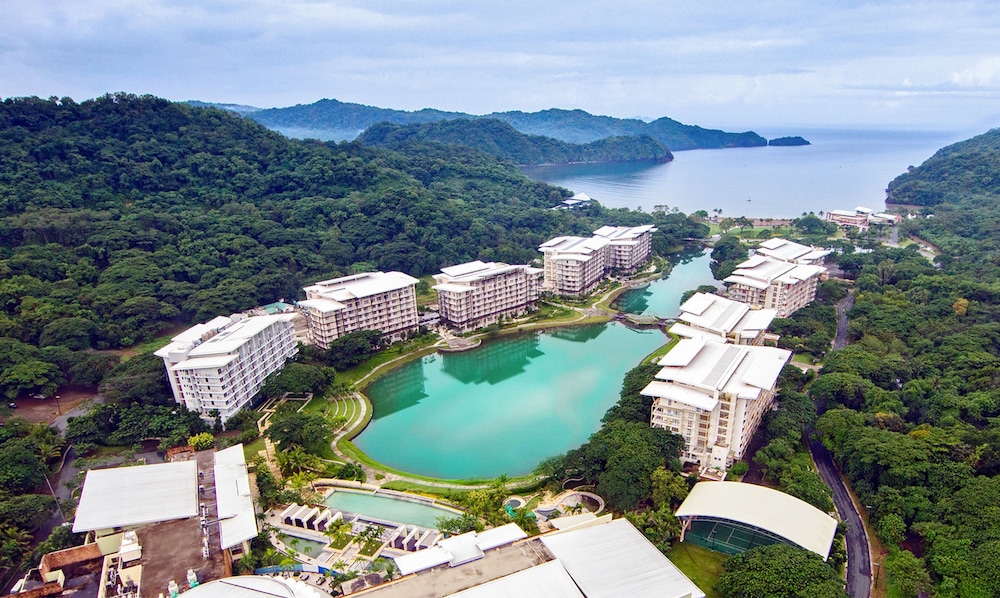 Pico Sands Hotel 37/38