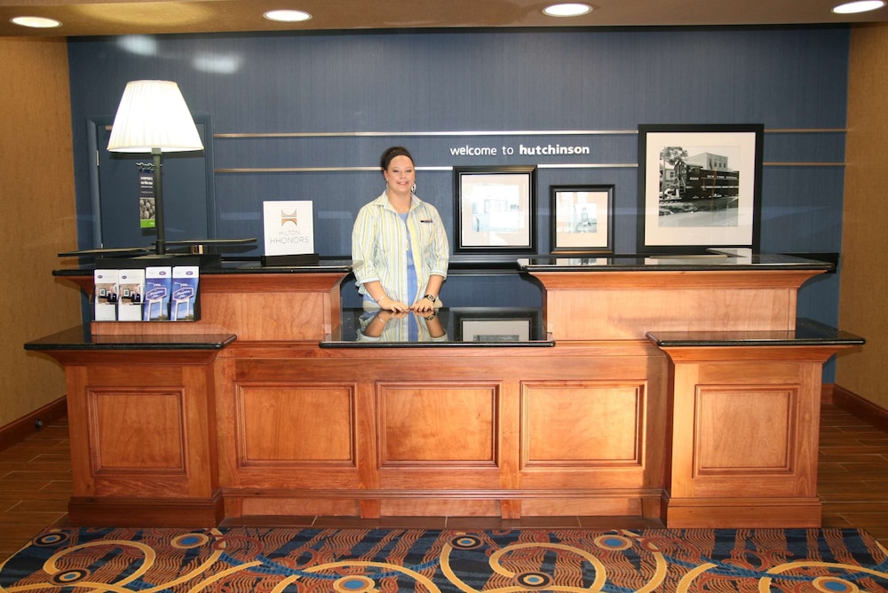 Hampton Inn Hutchinson 4/40