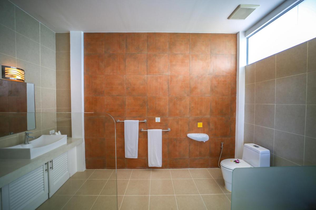 Suite, Beach Side, Pool Access، Summer Luxury Beach Resort and Spa 8/10