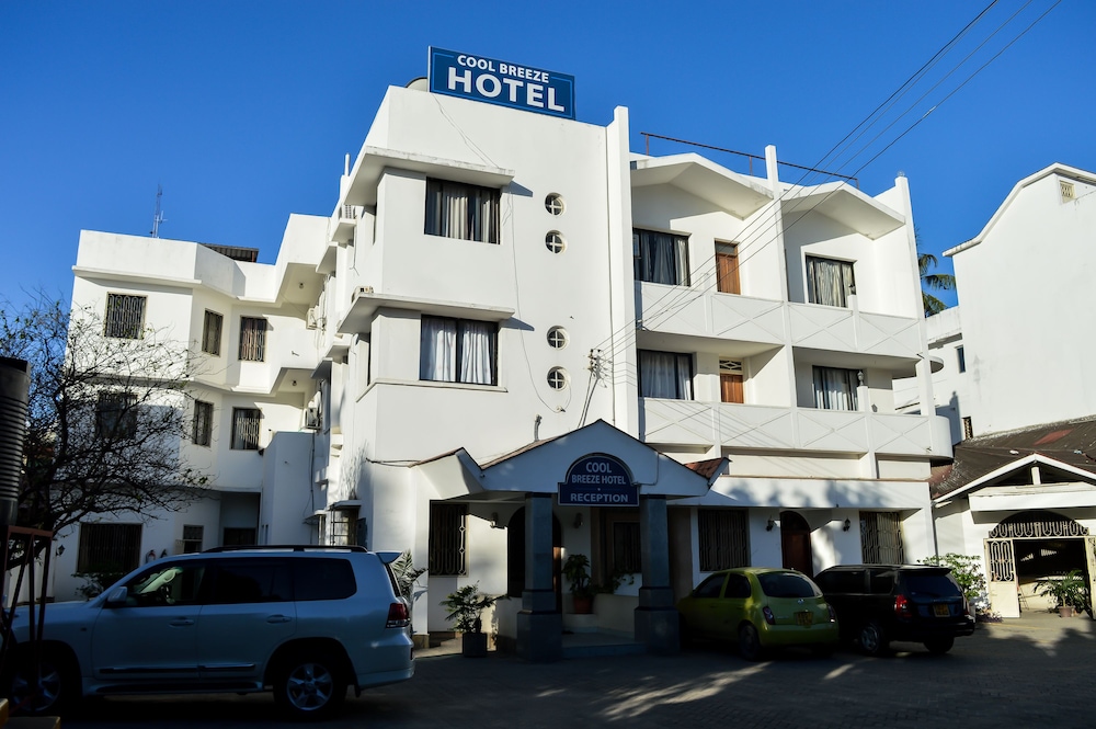 Cool Breeze Hotel 4/29