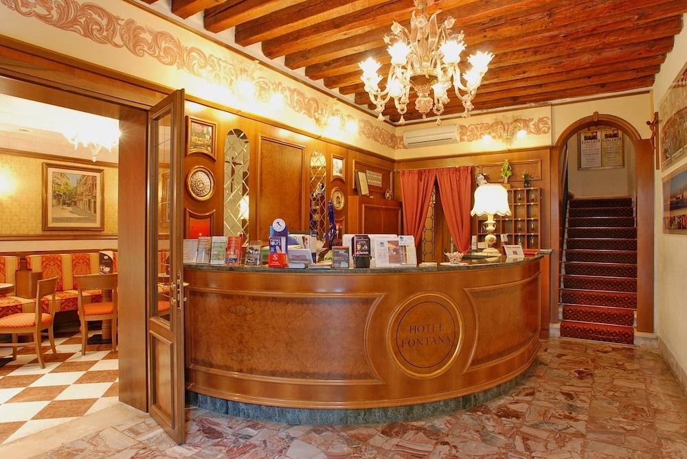 Lobby at Hotel Fontana, VENICE