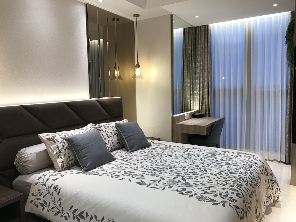 Gold Coast PIK Bahama Sea View Apartments 8/45