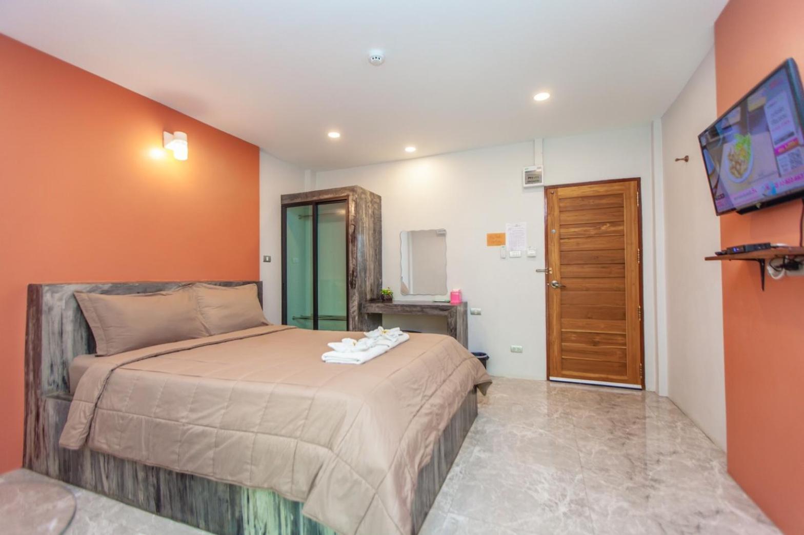 Barista Hotel 12/21