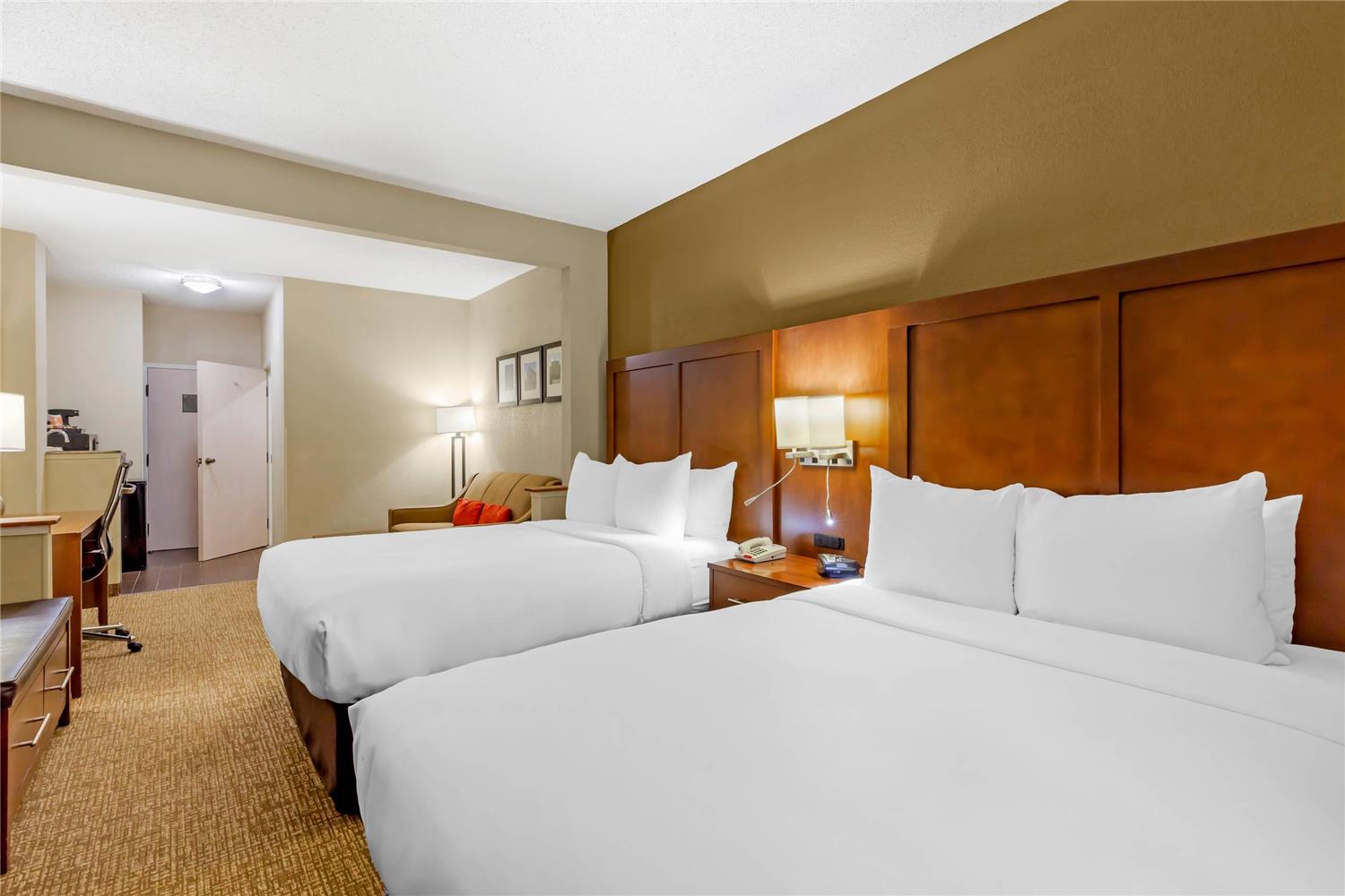 SUITE, 2 QUEEN BEDS