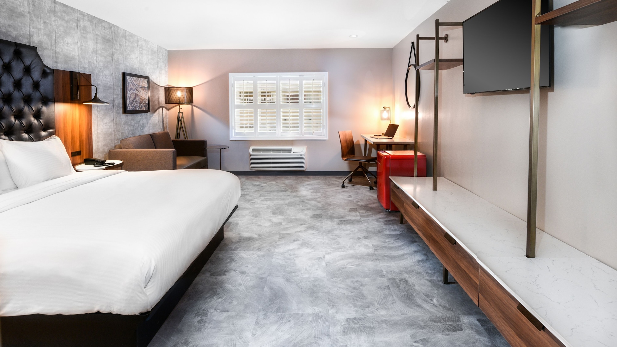 ROOM, KING BED, ACCESSIBLE