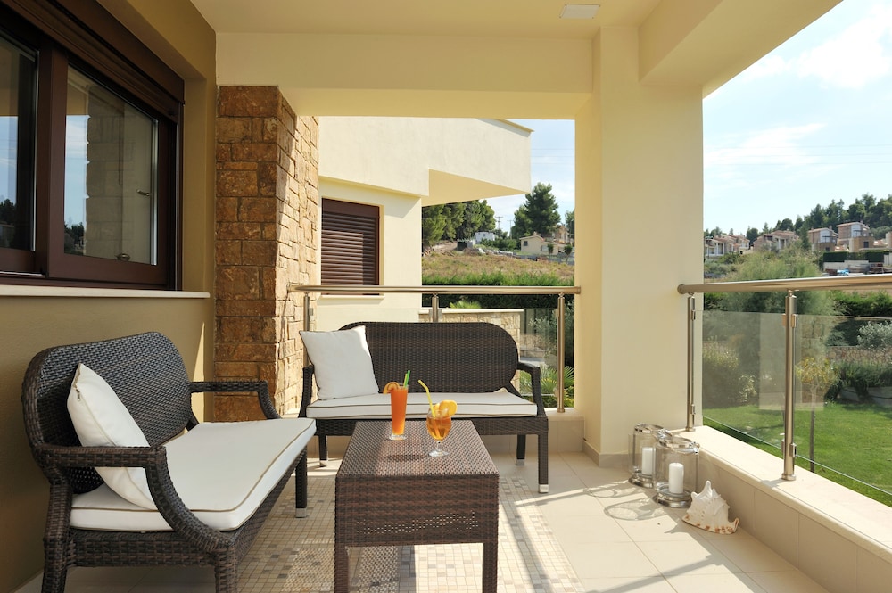 Polyastron Place Hotel & Spa 50/68