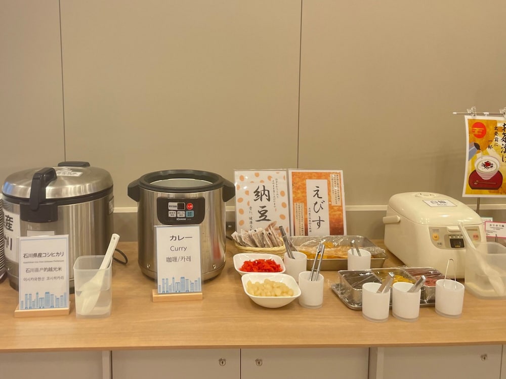 Toyoko Inn Kanazawa Kenrokuen Korinbo 35/69