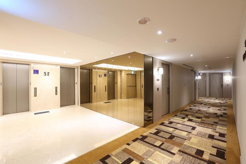 Full Kind Hotel 13/41