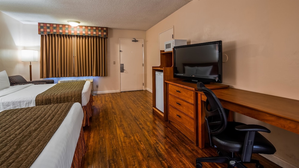 SureStay Hotel by Best Western Tehachapi 34/34