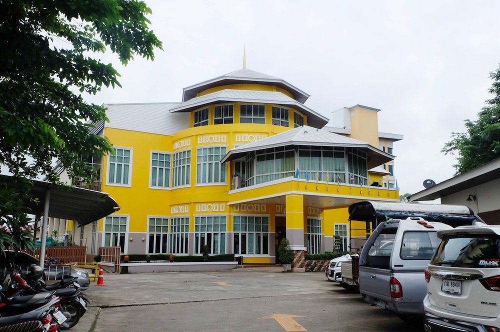 Grand Hill Resort And Spa in NAKHON SAWAN