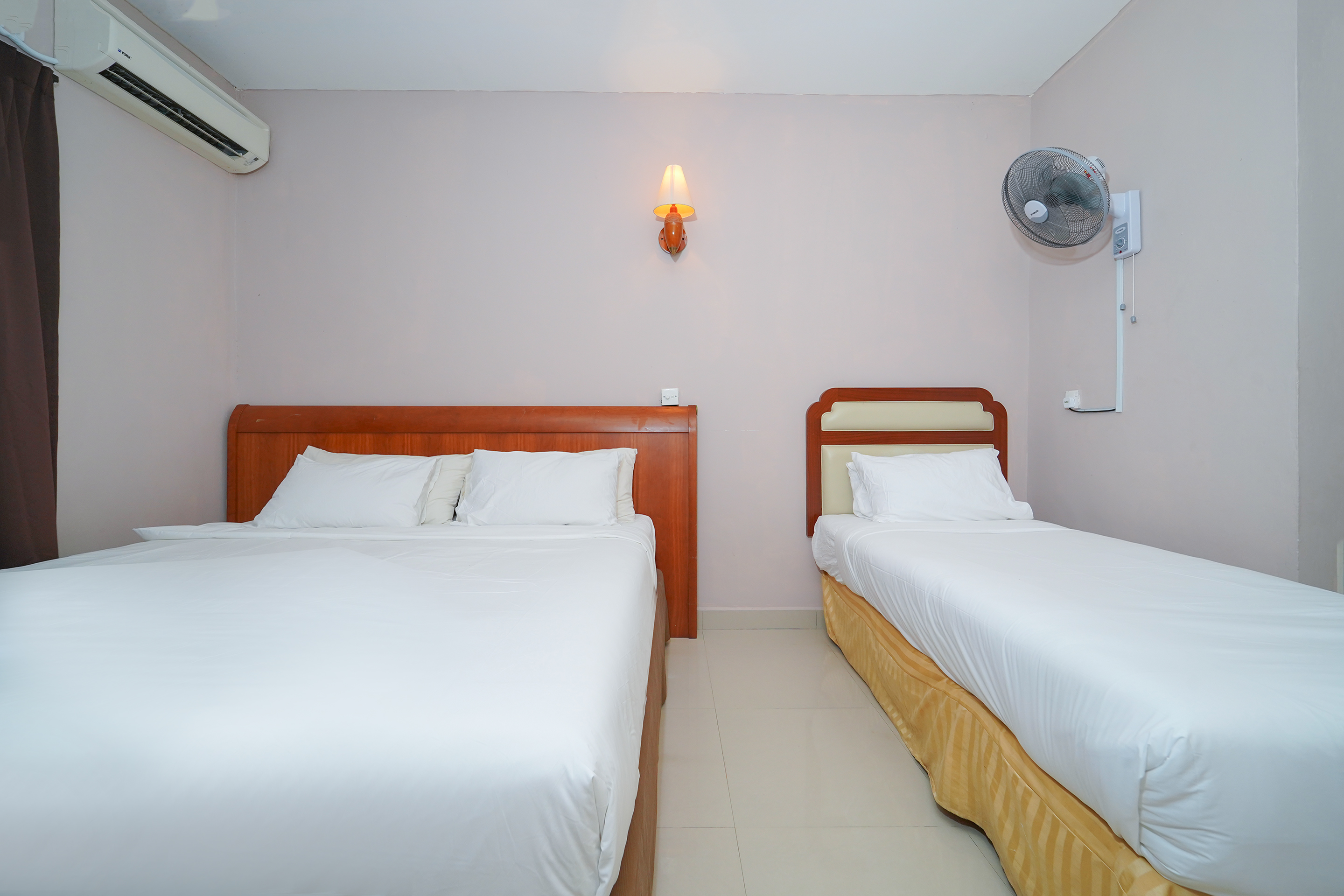Mila Motel 2 21/31