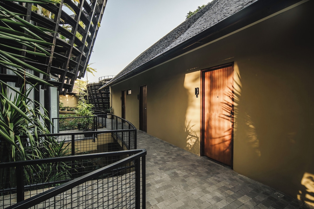 Canggu Cabana Beach Resort by Ini Vie Hospitality 7/64
