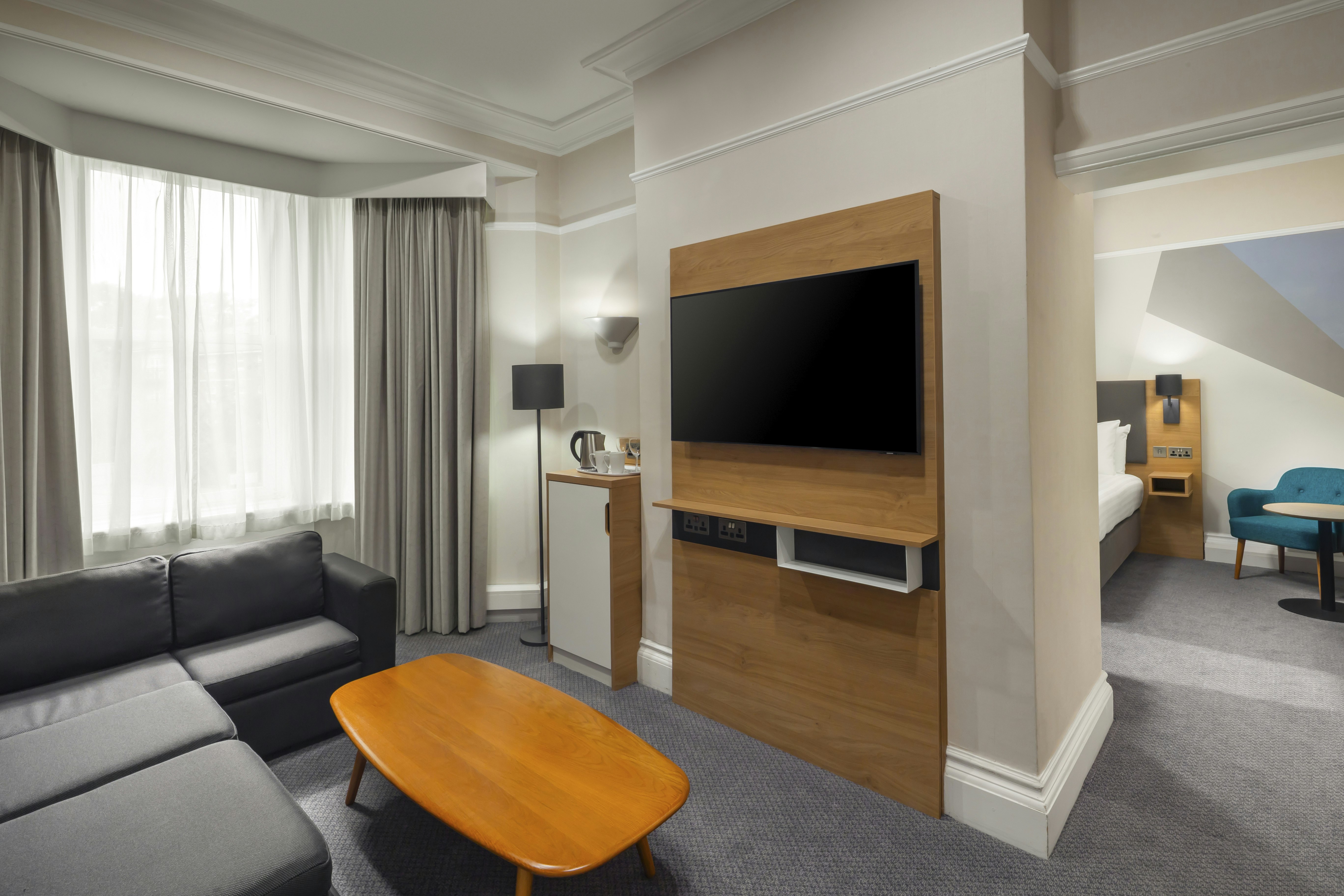 Holiday Inn Farnborough by IHG 49/74