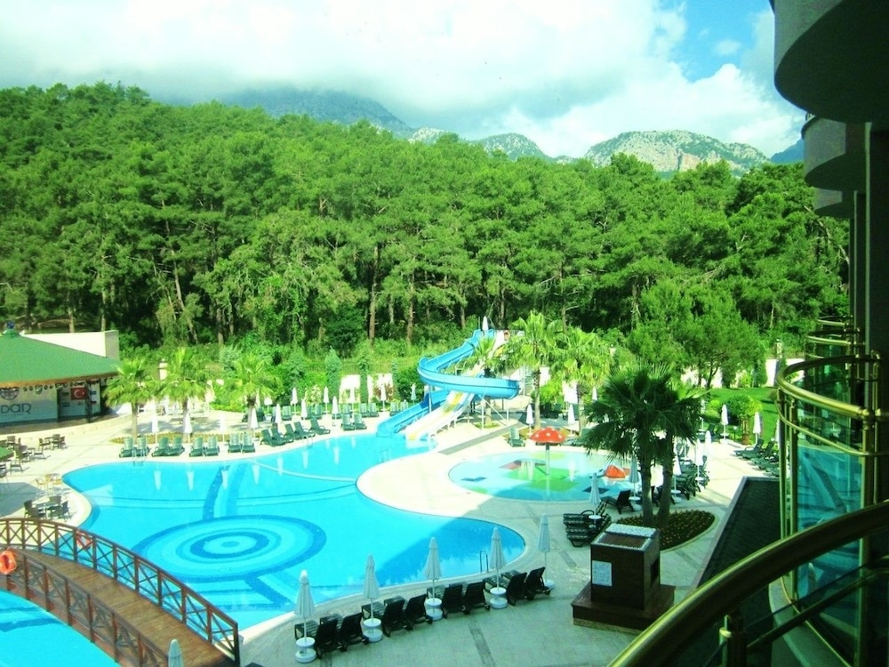 Eldar Resort Hotel 3/77