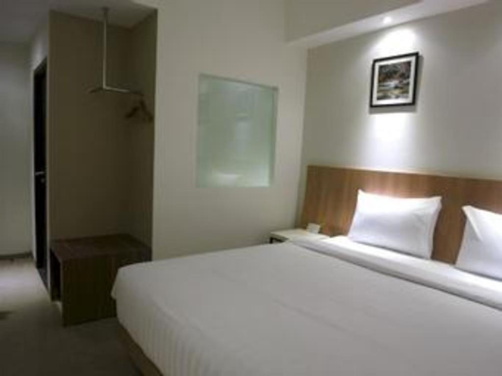Hart Hotel 14/39