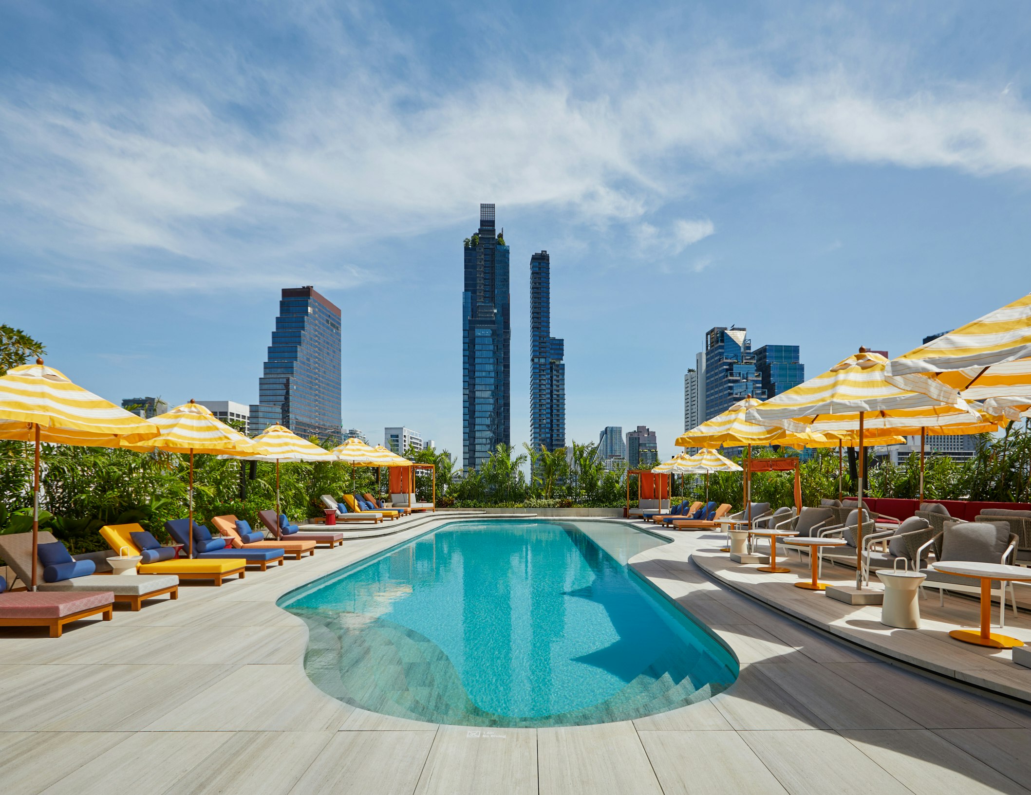 The Standard Bangkok Mahanakhon 43/50
