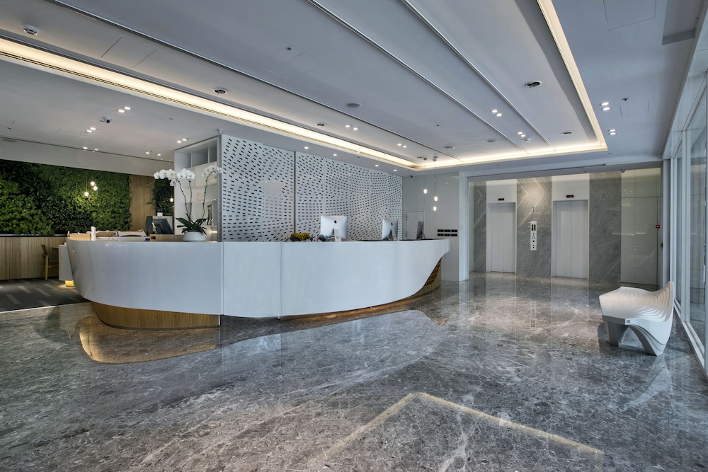 The Carlton Taichung 5/50