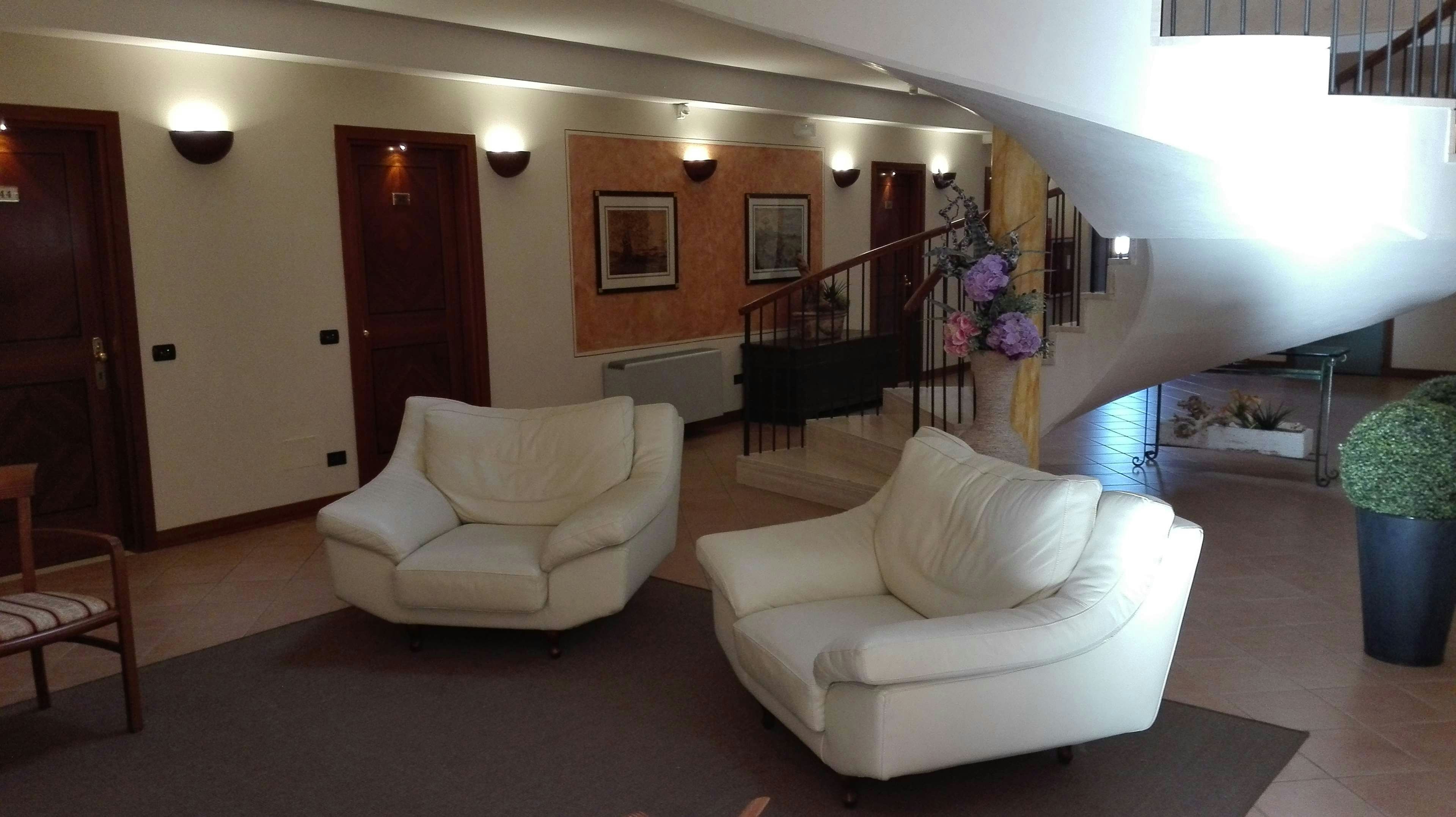 Hotel Sovestro 27/61