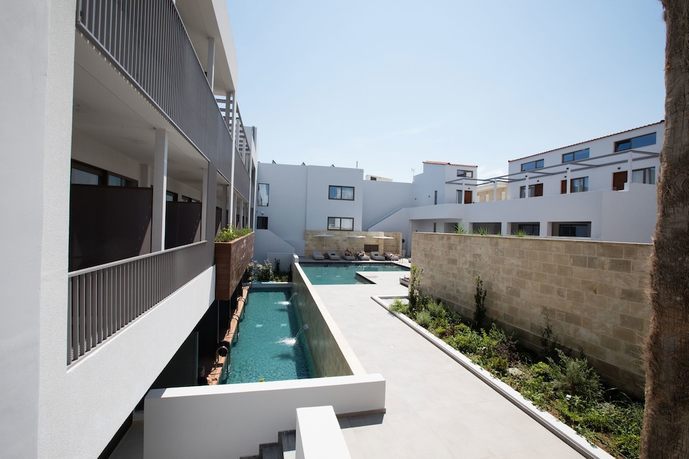 Ikones Seafront Luxury Suites - Adults Only 60/65