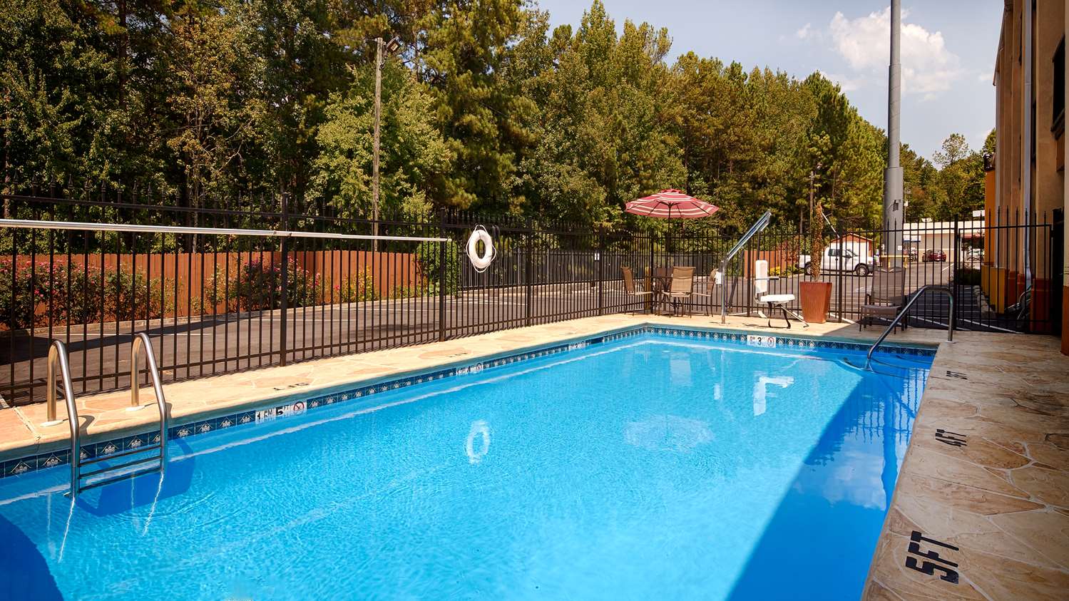 Best Western Allatoona Inn and Suites 5/10
