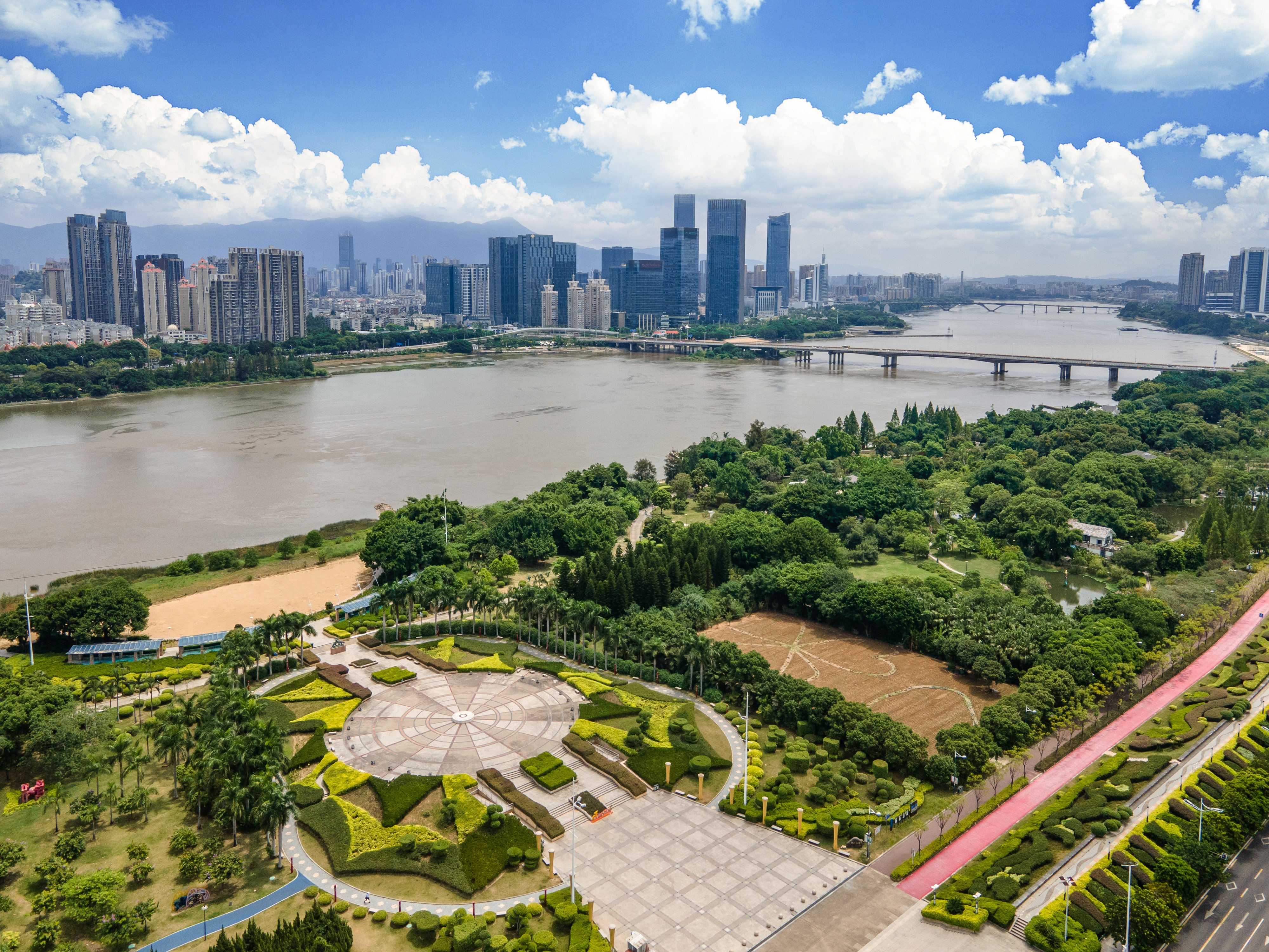 Crowne Plaza Fuzhou South 62/65