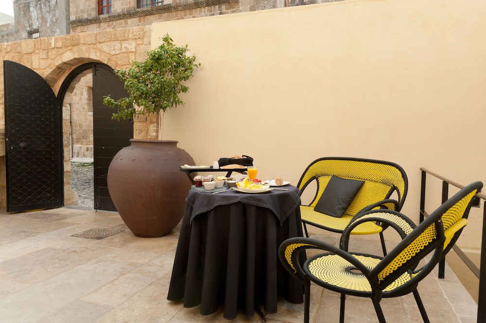 Allegory Boutique Hotel 90/100