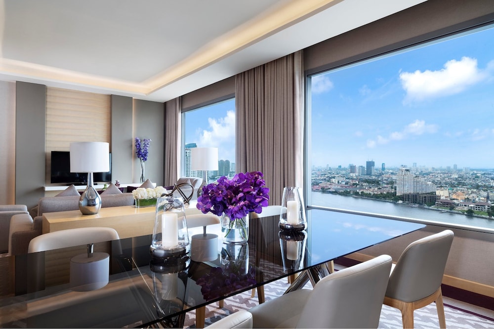 Avani Riverside Bangkok Hotel 41/72