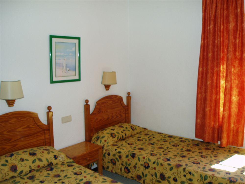 BLUE STAR APARTMENTS 27/31