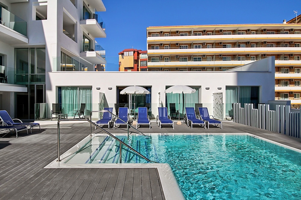Carihuela Suites 27/31