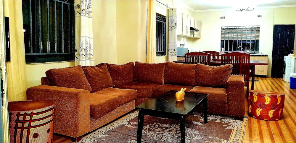 Exquisite Modern Apartment In Lusaka 23/47