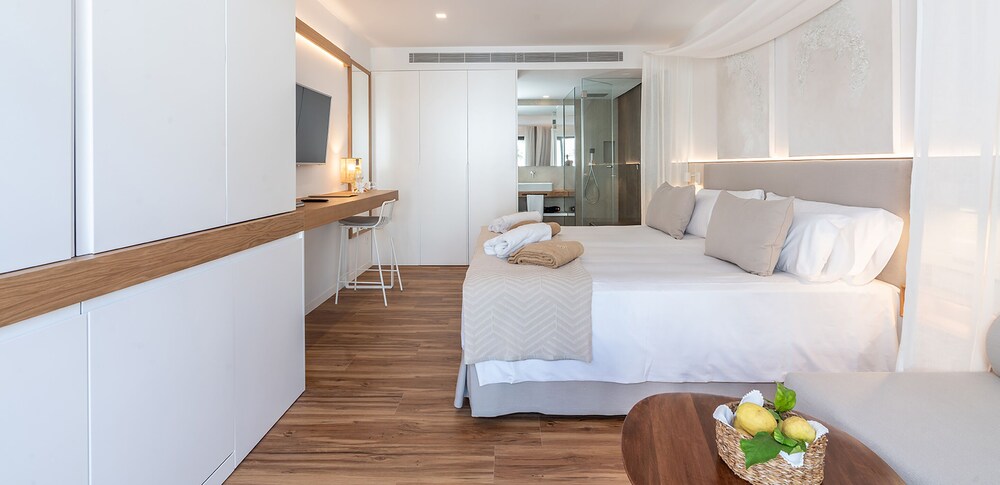 Ynaira Hotel and Spa 21/47