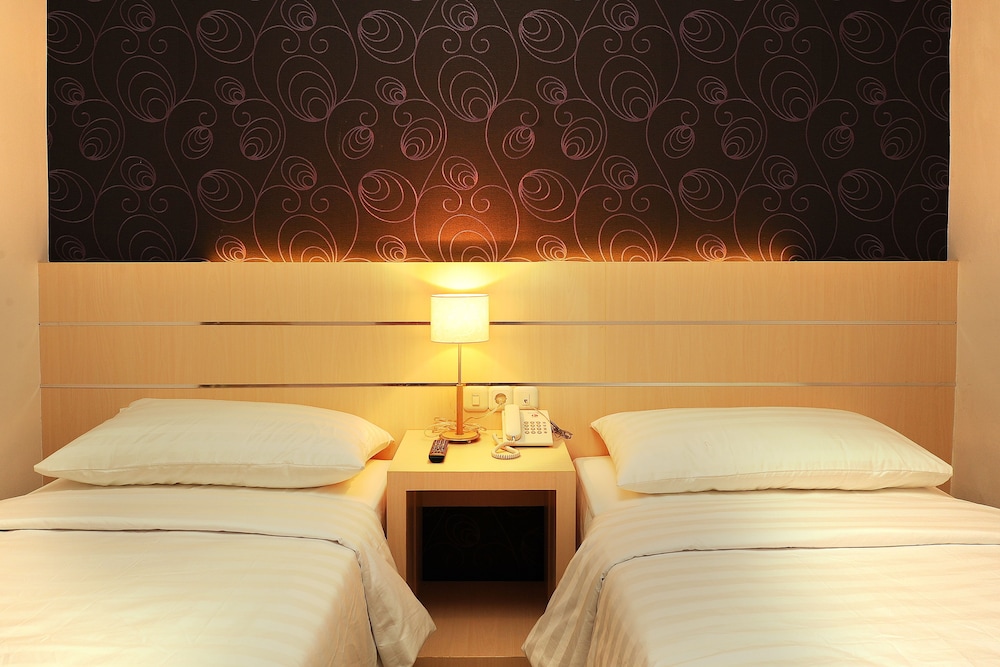 Cordela Hotel Medan 29/46