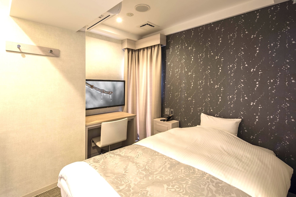 Hotel The Grandee 6/48