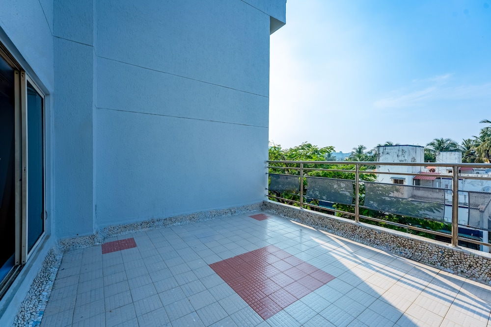 LANDMARK SUITES 40/47