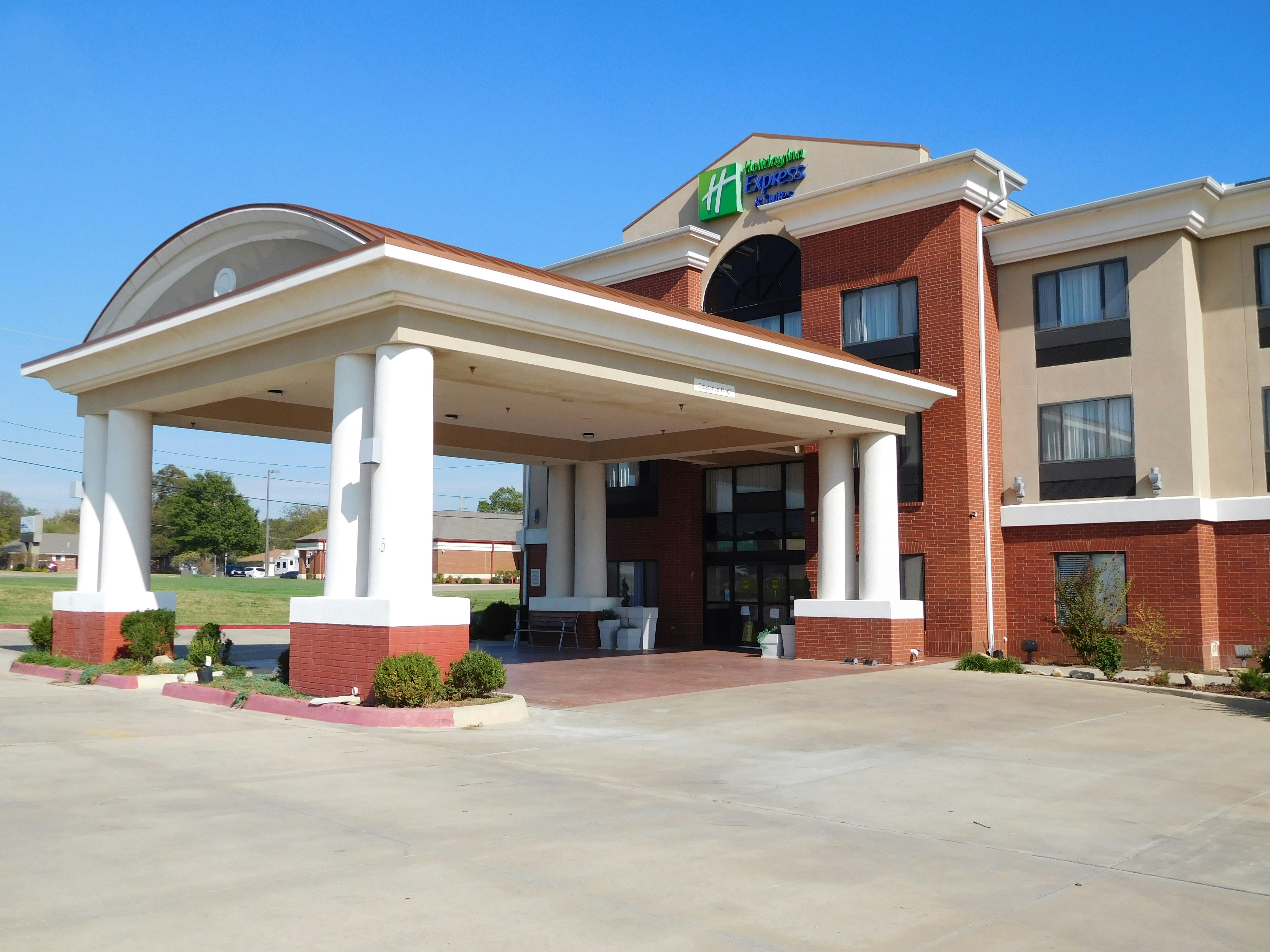 Holiday Inn Express Hotel And Suites Ponca City 3/50