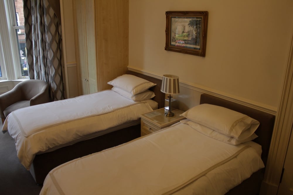 Highfield Guest House 12/50