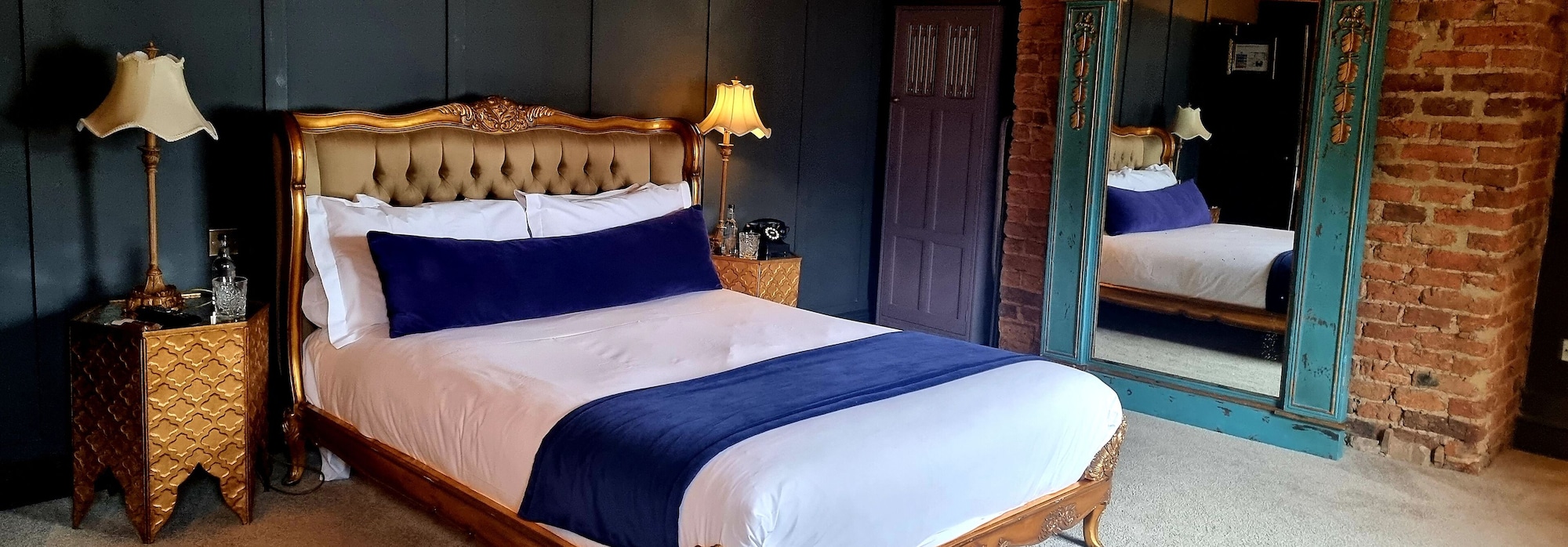 William, Classic, Double Bed, Large