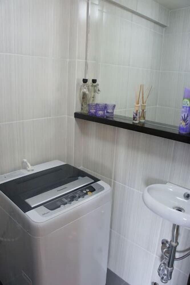 Jlt Condo Units 41/42