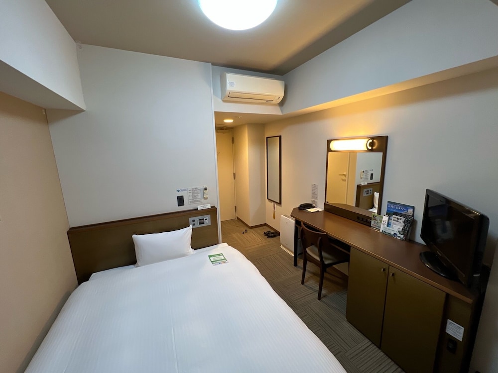 ROOM, SINGLE, DOUBLE BED, SMOKING