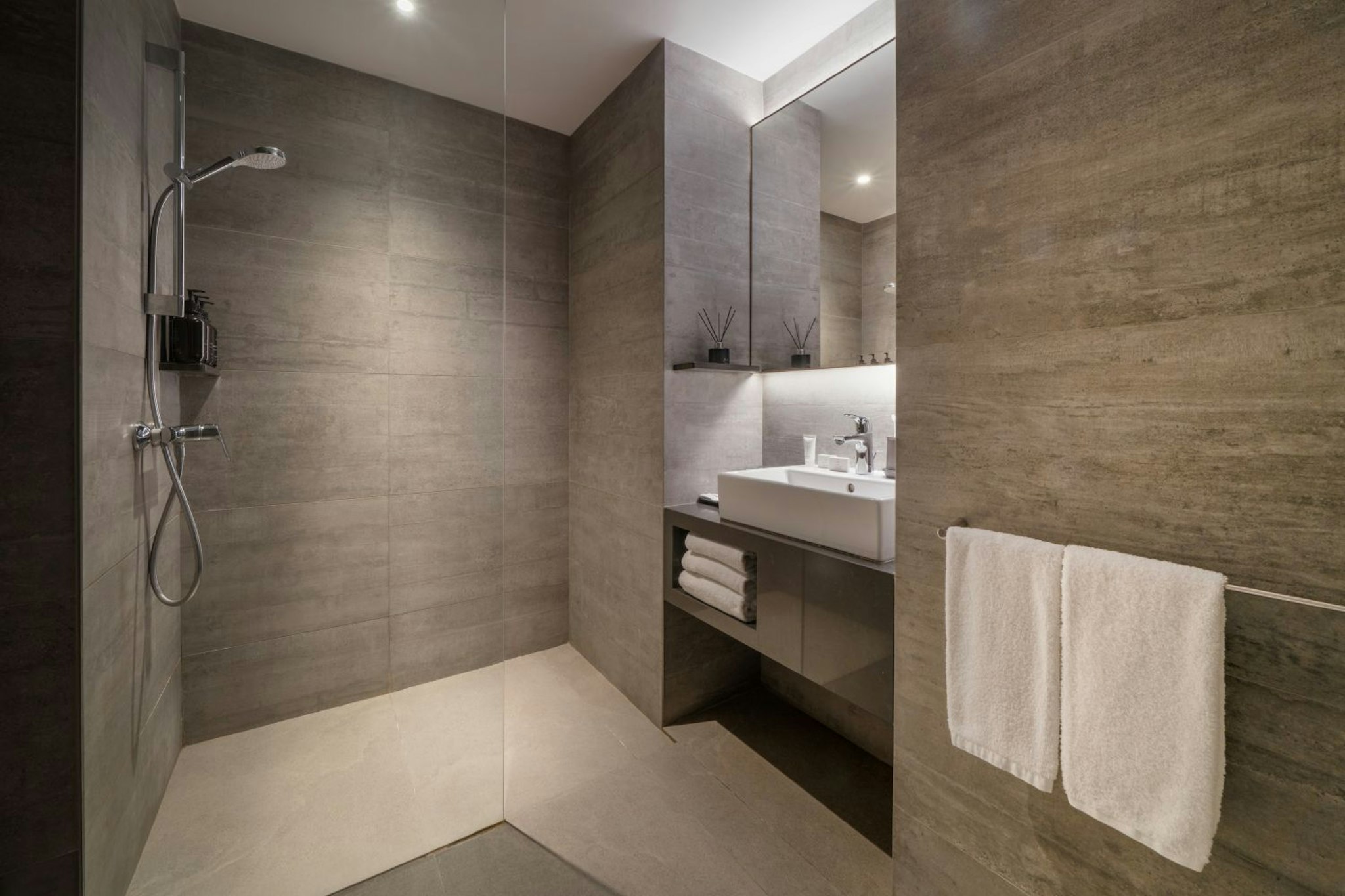Oakwood Bencoolen Singapore 60/61