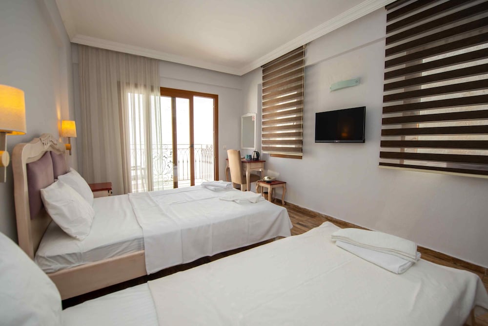 Cennet Life Hotel 14/59