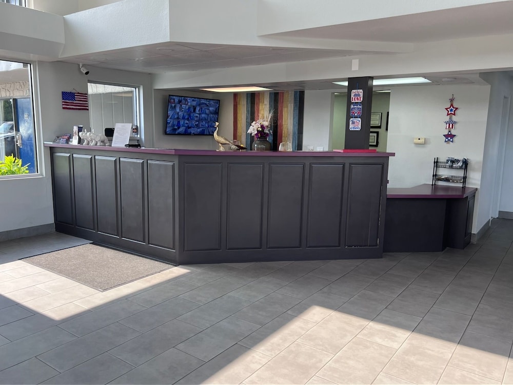 Motel 6 Branson West Silver Dollar City 10/58