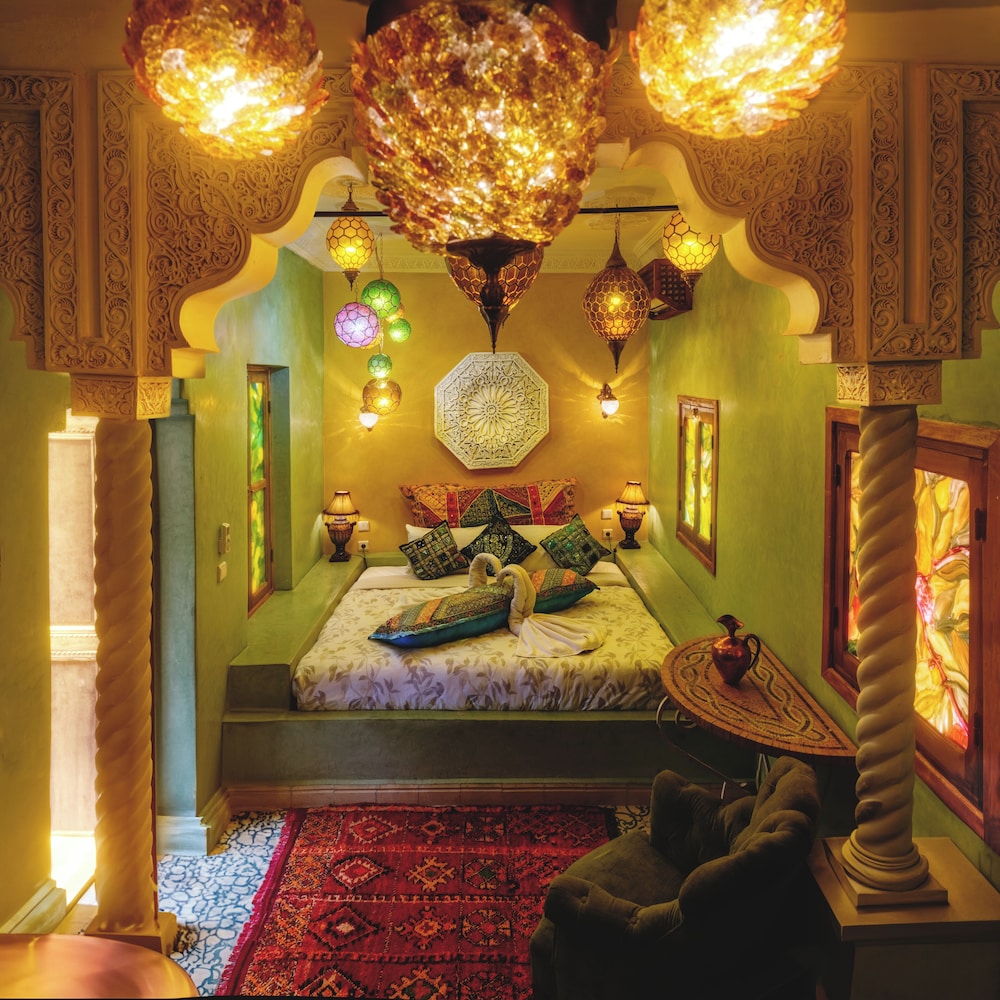 Riad Oulaya 3/50
