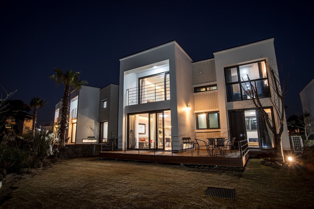 Aewol Bada House 5/50