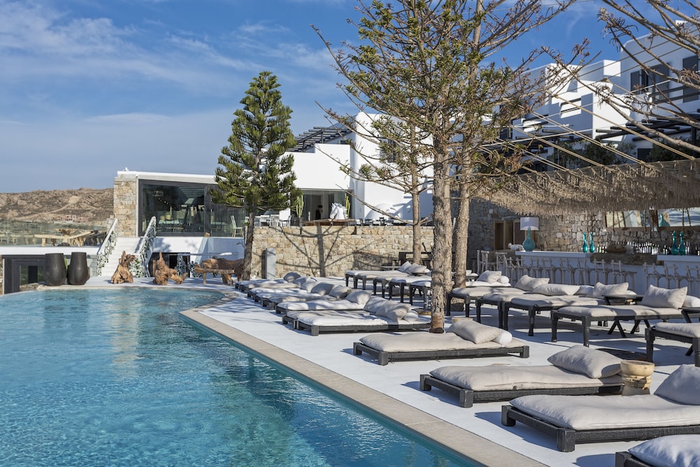 Myconian Utopia Relais & Chateaux 5/66